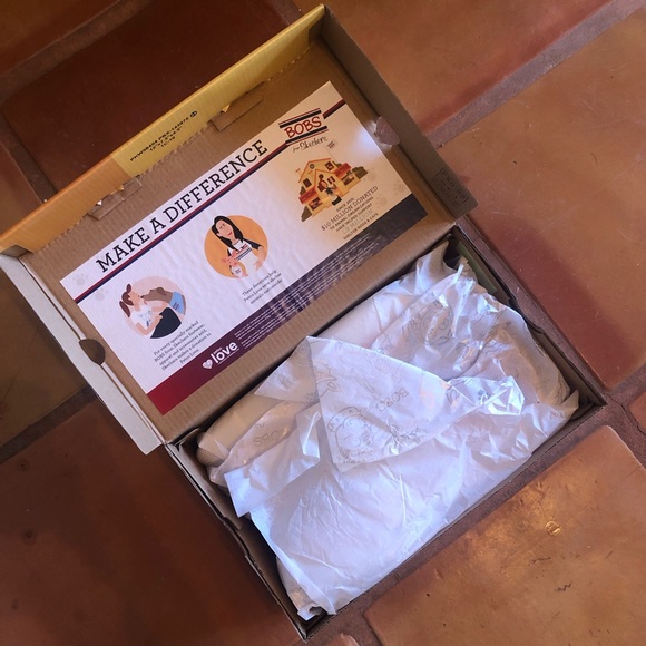 Skechers Bobs Blush Slip-ins - Picture 8 of 9